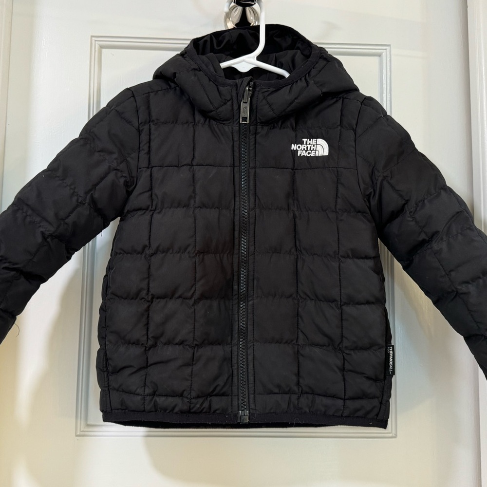 The North Face Toddler reversible ThermoBall Hooded Jacket